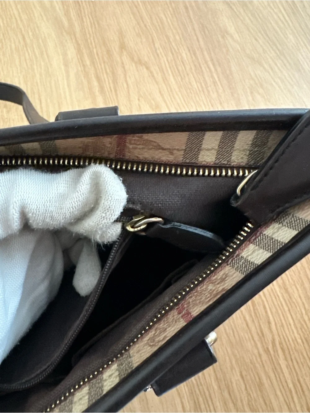 Burberry Zipper Tote Bag